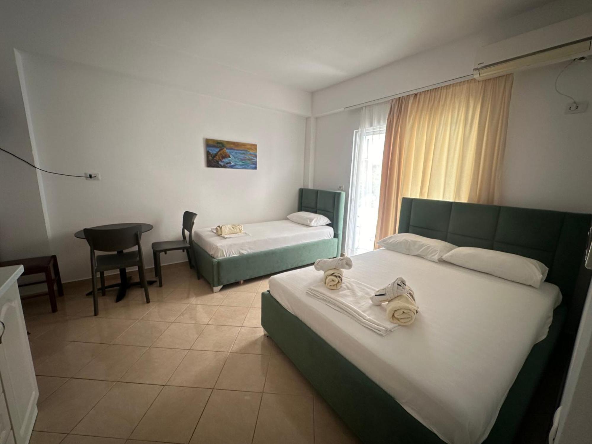 קסאמיל Skenderi Apartments מראה חיצוני תמונה