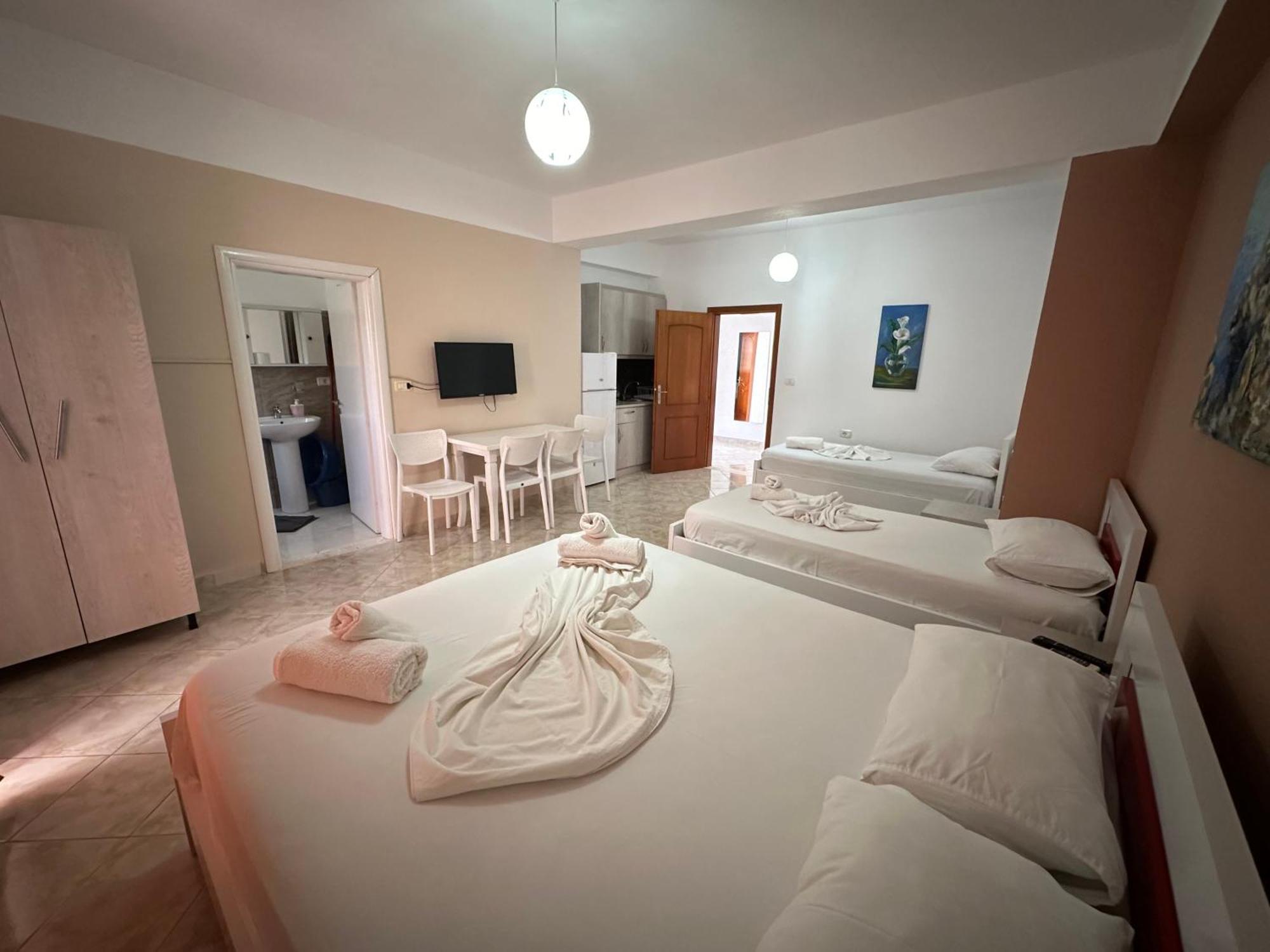 קסאמיל Skenderi Apartments מראה חיצוני תמונה