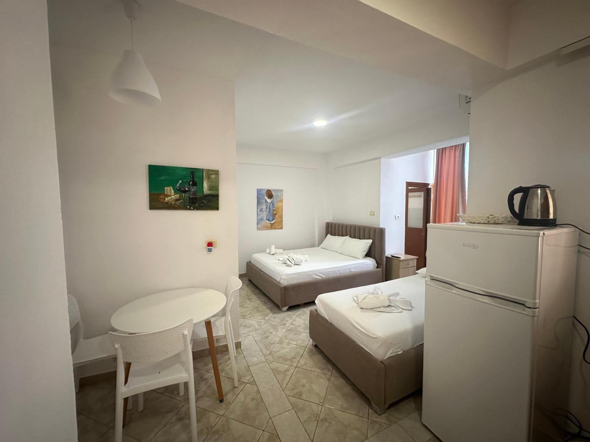 קסאמיל Skenderi Apartments מראה חיצוני תמונה